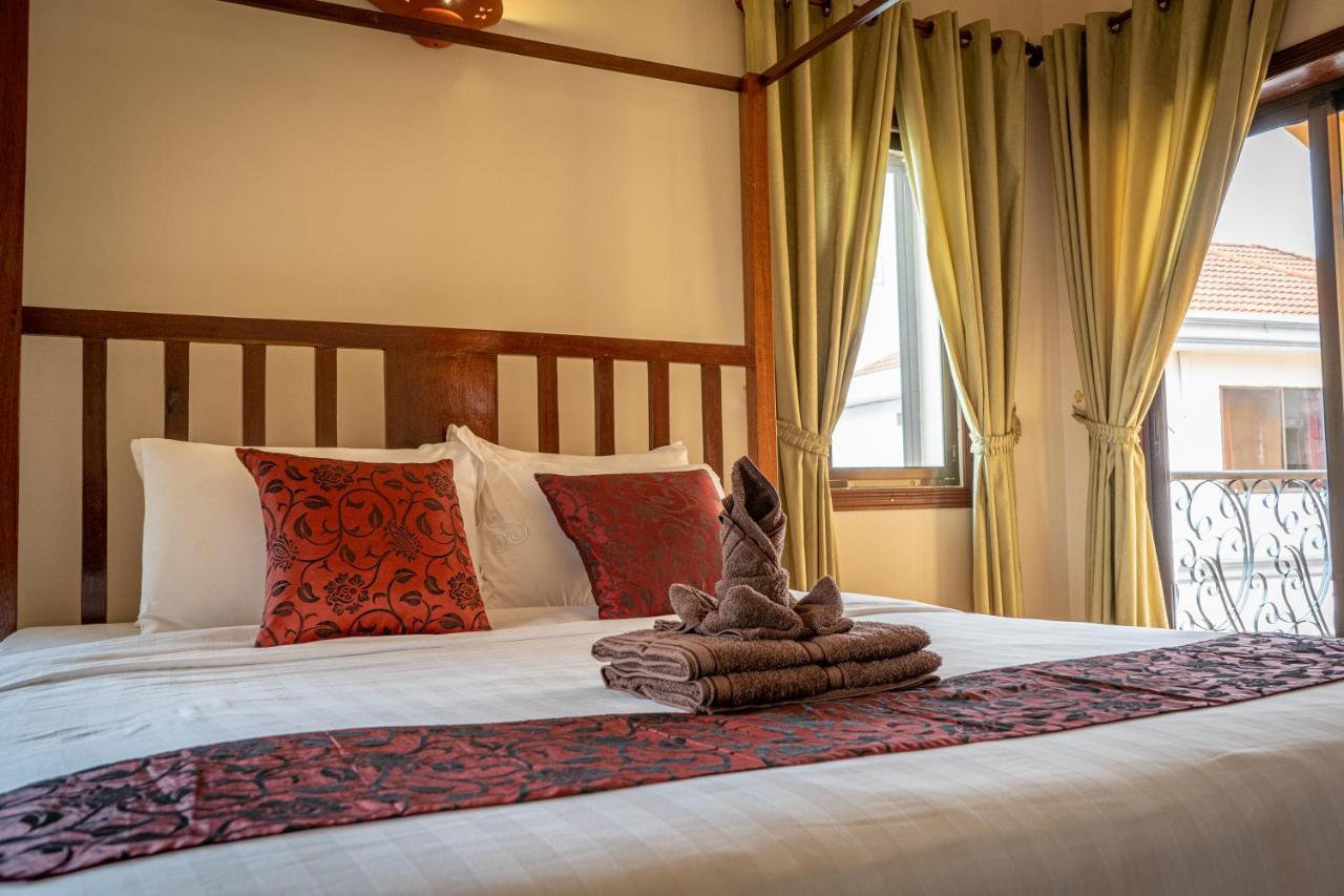 Den Hotel Totonou Сиемрип Экстерьер фото