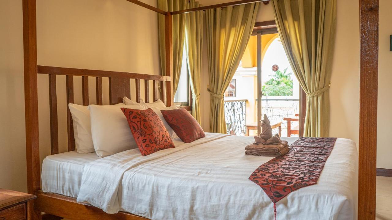 Den Hotel Totonou Сиемрип Экстерьер фото