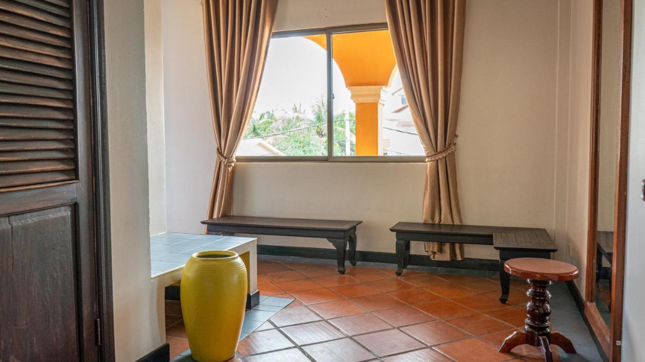 Den Hotel Totonou Сиемрип Экстерьер фото